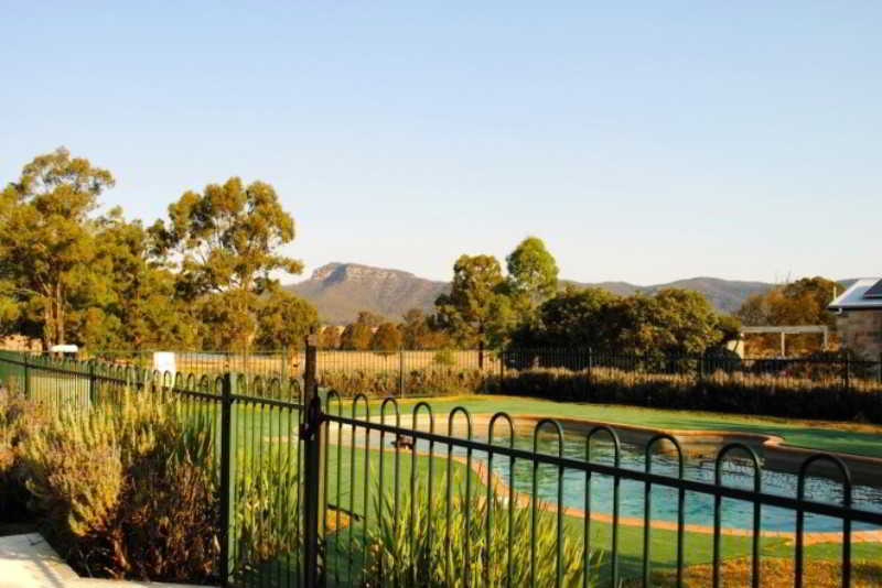Starline Alpacas Farmstay Resort main