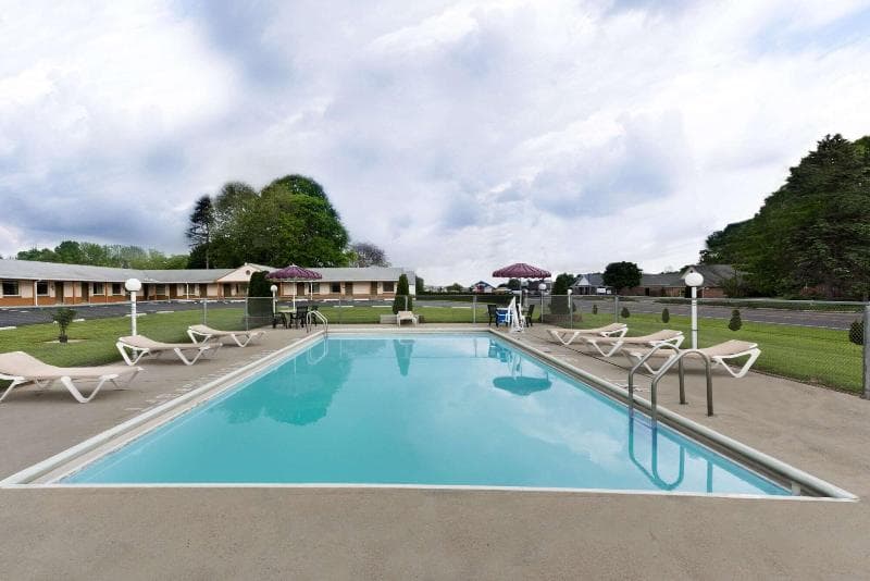 Knights Inn Palmyra/Hershey photo 1