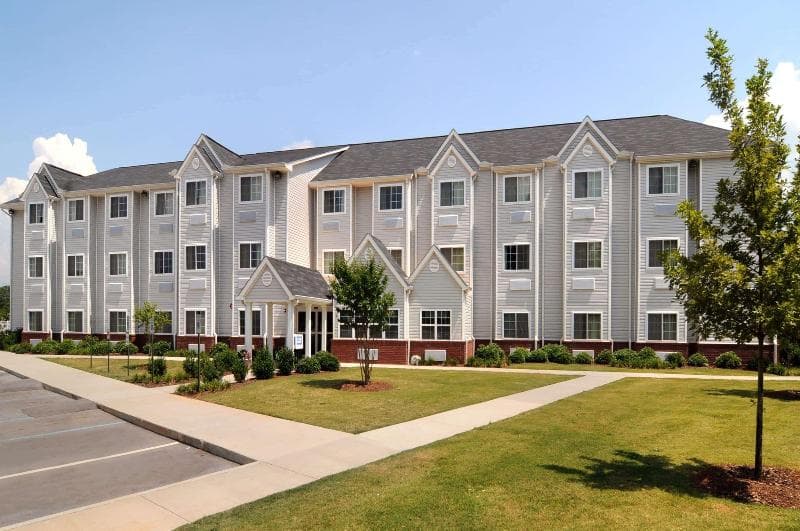 Microtel Inn & Suites by Wyndham Huntsville photo 1
