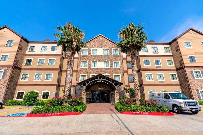 Staybridge Suites Houston IAH - Beltway 8 2