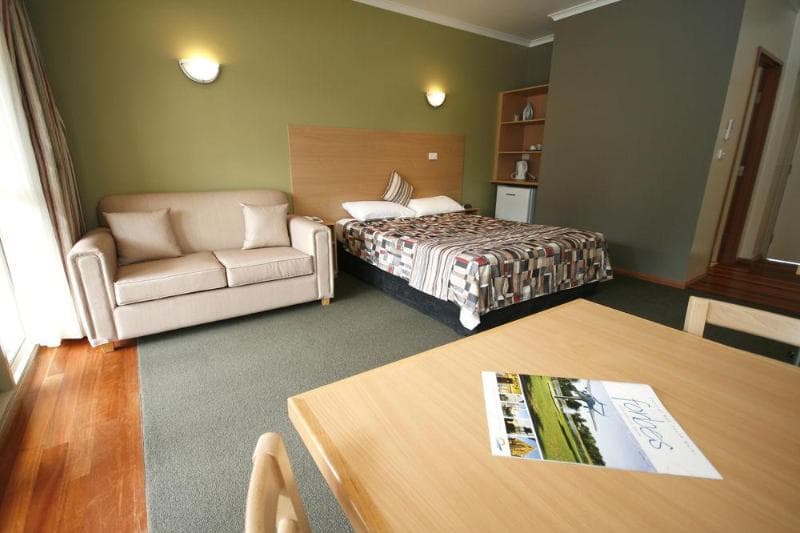 Forbes Victoria Inn 4