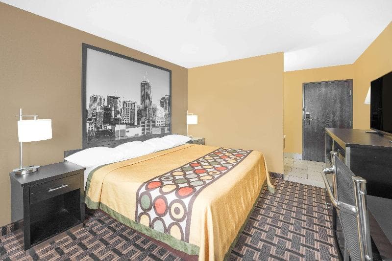 Super 8 by Wyndham Terre Haute photo 1