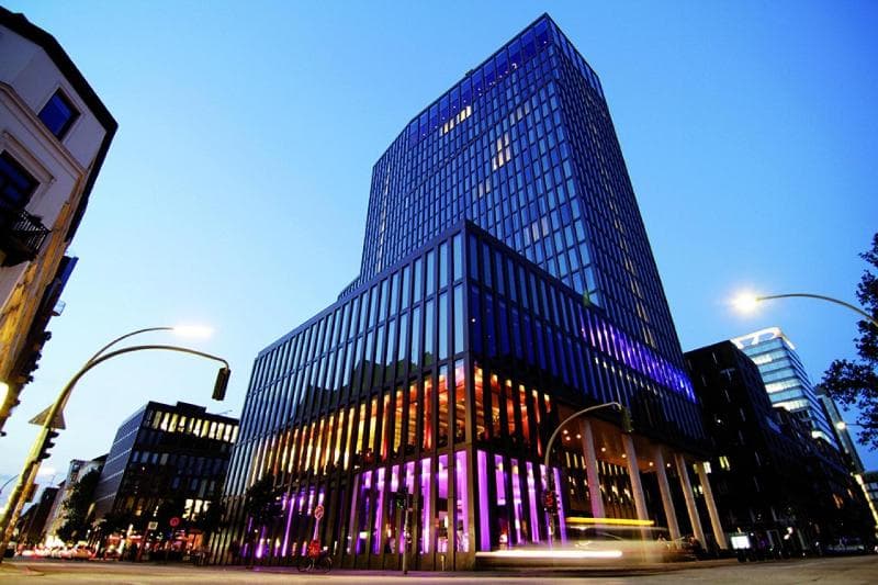 Empire Riverside 4