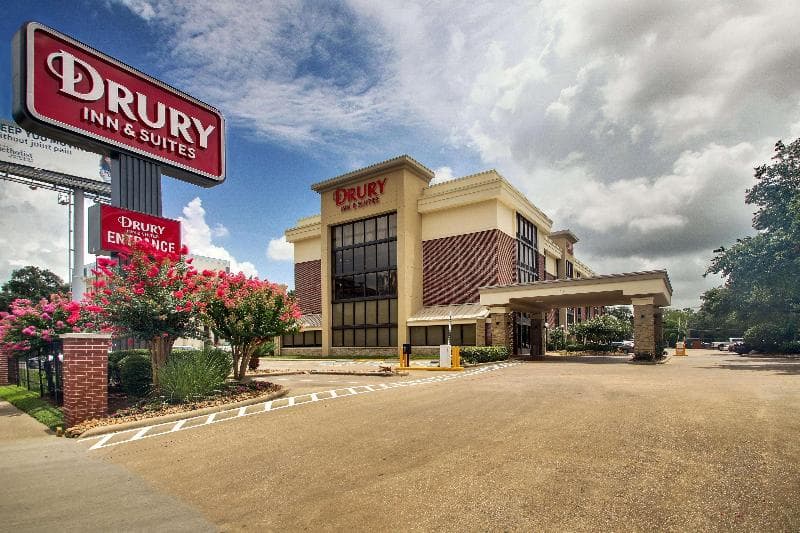 Drury Inn & Suites Houston Near the Galleria 2