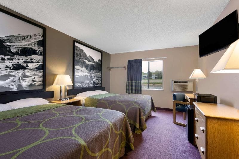 Super 8 By Wyndham Helena photo 1