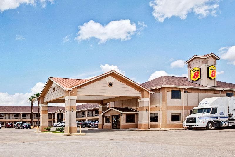 Super 8 By Wyndham Baytown 5