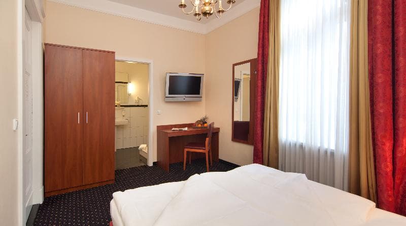 Novum Hotel Kronprinz Hamburg 3