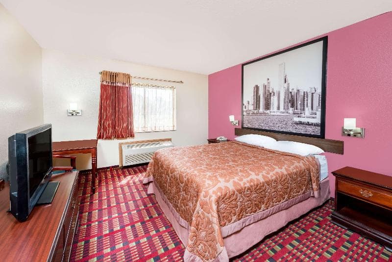 Super 8 By Wyndham Paris 2