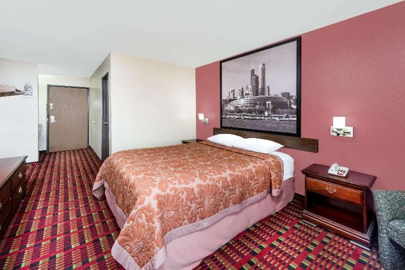 Super 8 By Wyndham Paris 4
