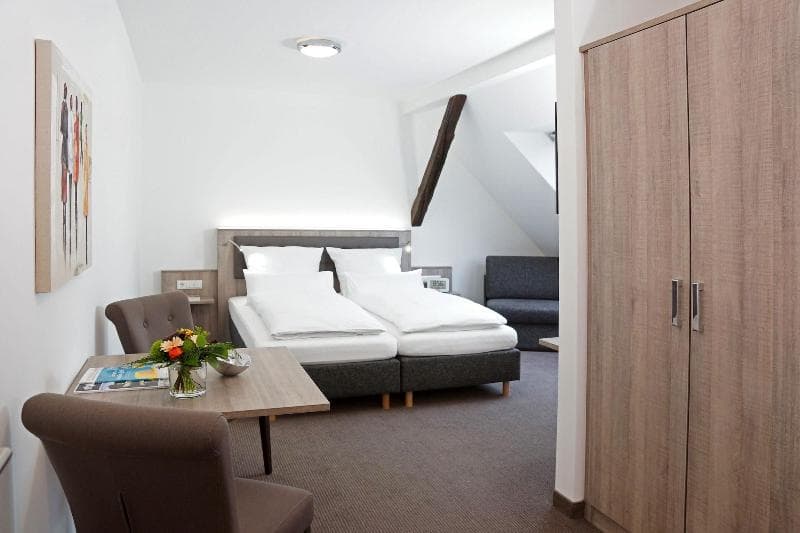 Hünerbein's Posthotel 5