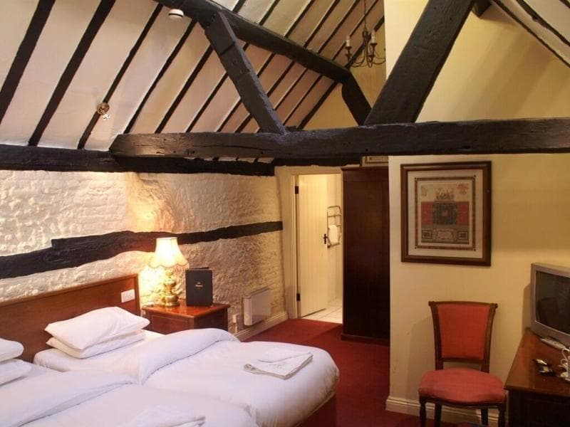 The Saracen’S Head Inn 5