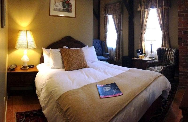 Old Mill Inn main