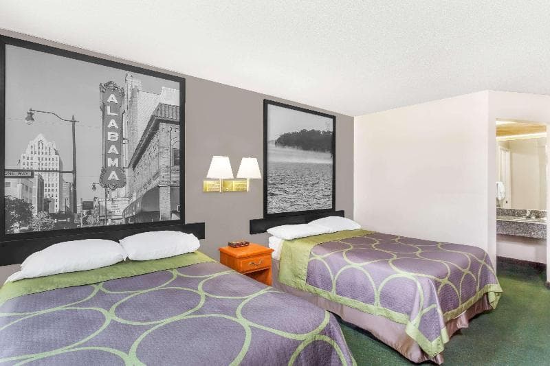 Super 8 By Wyndham Athens photo 1