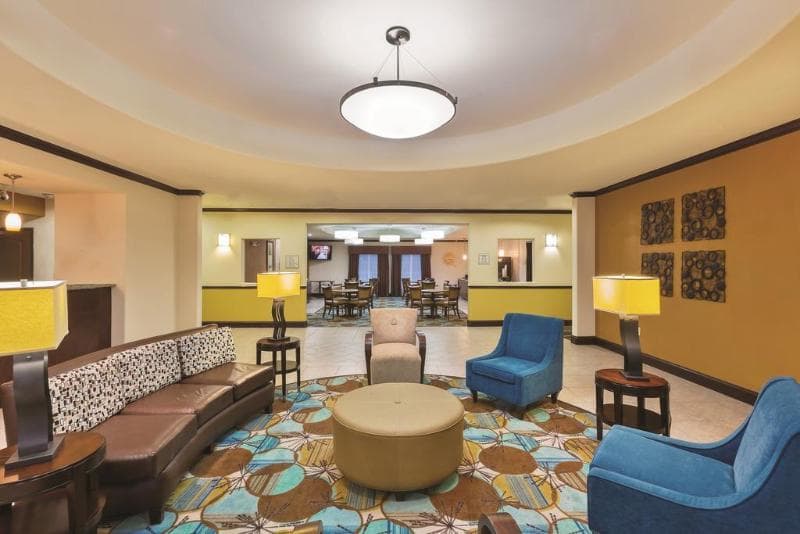 Spark By Hilton Missouri City photo 1