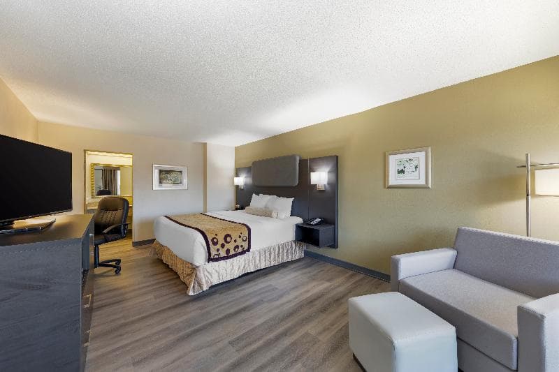 Best Western Plus Madison-Huntsville Hotel 4
