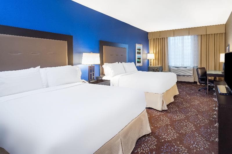 Holiday Inn Terre Haute 2
