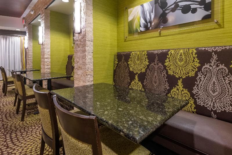 Holiday Inn Express Hotel & Suites Hays 3