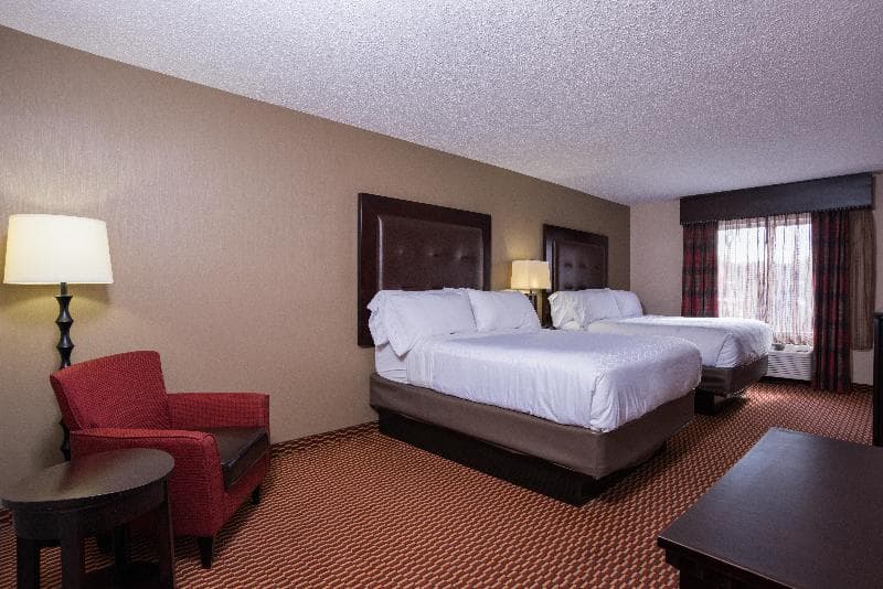 Holiday Inn Express Newington 3