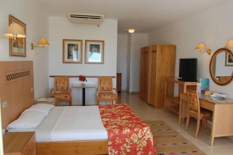 Menaville Safaga 3