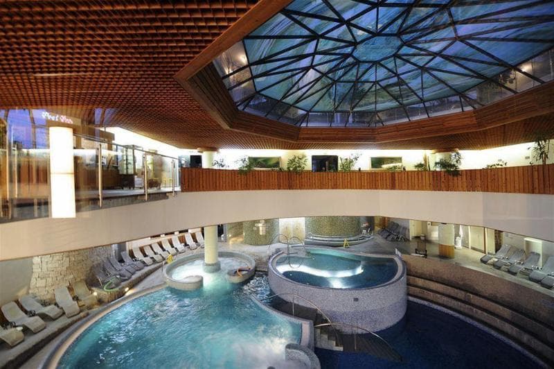 Mendan Magic Spa & Wellness Hotel 4