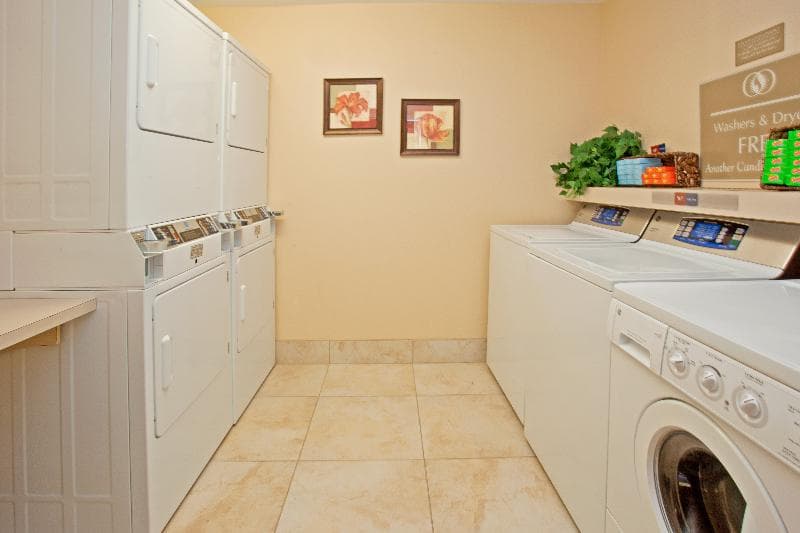 Candlewood Suites Houston Park 10 3