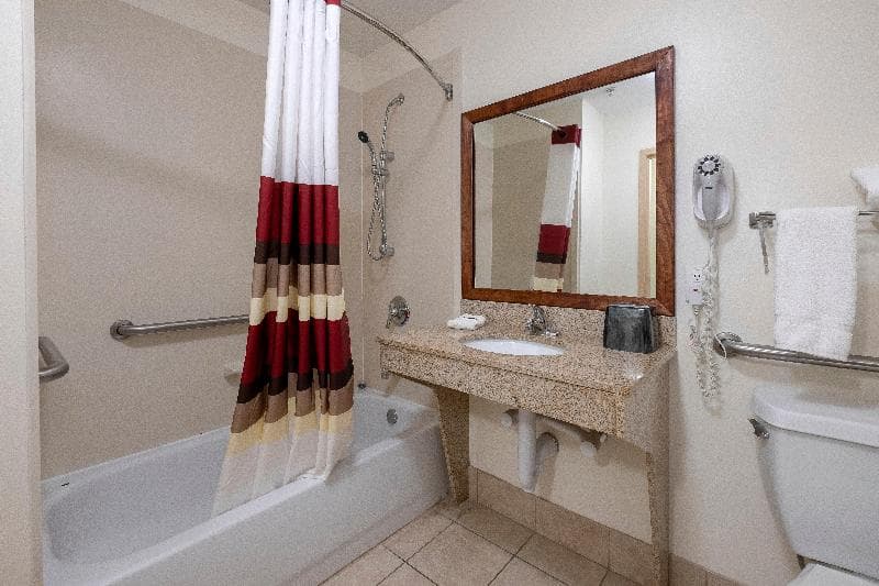Saffron Inn & Suites 3