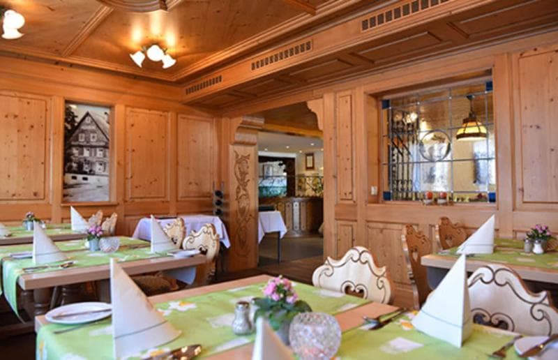 Gasthof-Hotel Hirschen main