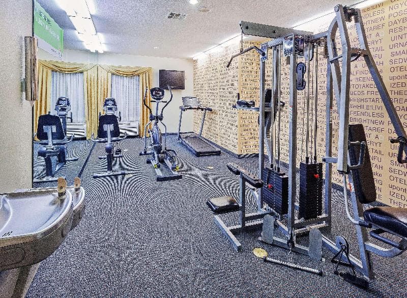 La Quinta Inn & Suites by Wyndham Alvin 2