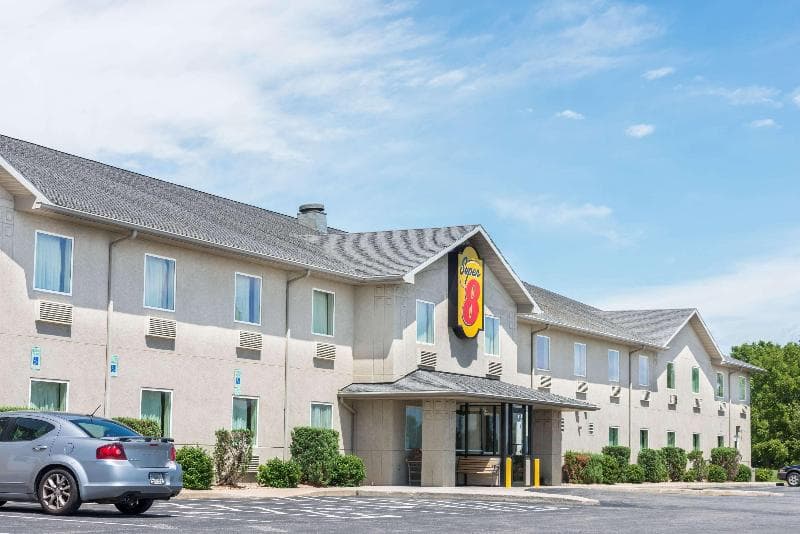 Super 8 By Wyndham Hagerstown/Halfway Area photo 1