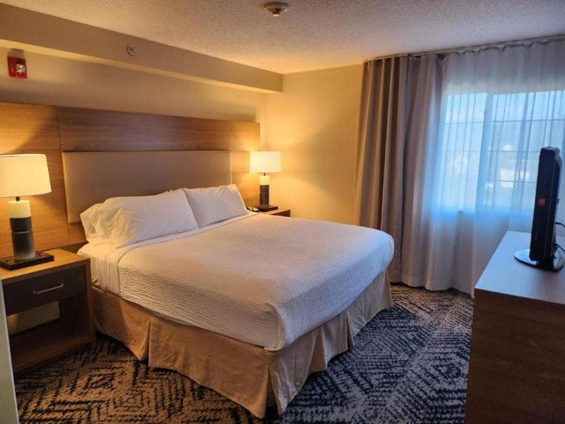 Candlewood Suites Harrisburg 5