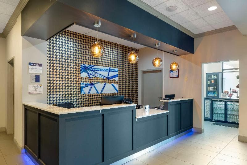 Best Western Plus North Haven Hotel 3