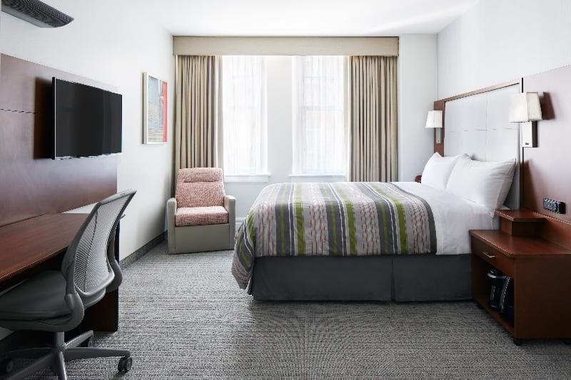 Club Quarters Hotel Houston 5