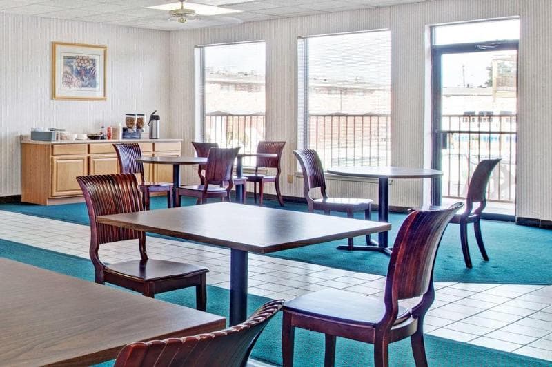 Knights Inn Houston Hobby Airport 5