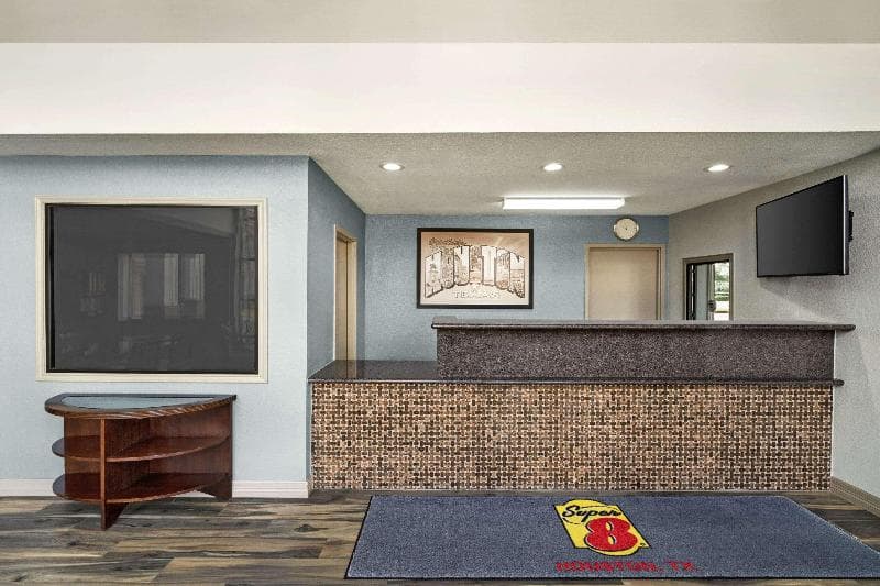 Super 8 By Wyndham Houston/Downtown/I-610 4