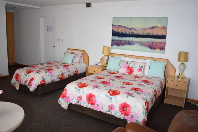 Golden Age Motor Inn main