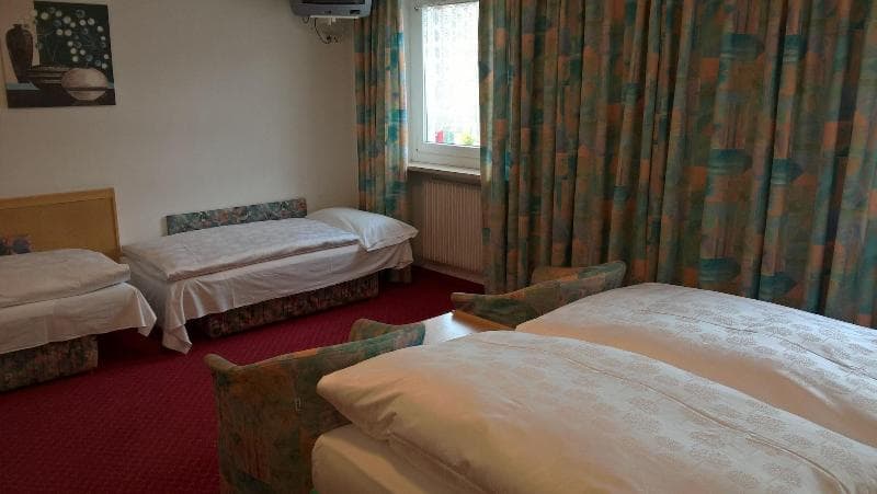 Hotel Rodes 4