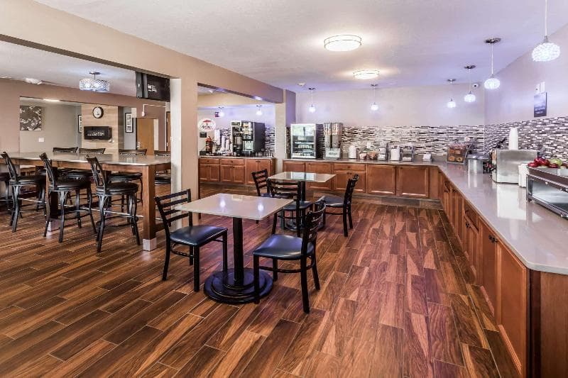 Super 8 By Wyndham Iowa City/Coralville 3
