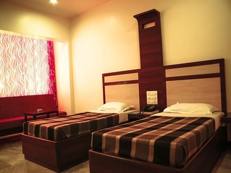 Hotel Supreme 5