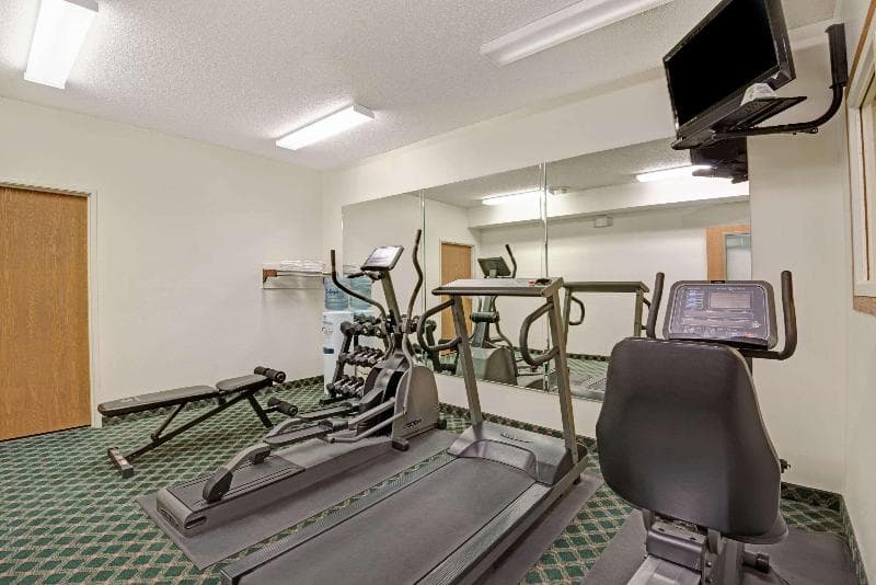 Days Inn by Wyndham Laramie photo 1