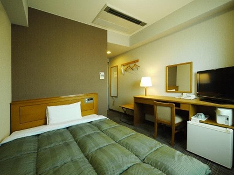 Hotel Route-Inn Yokkaichi 2