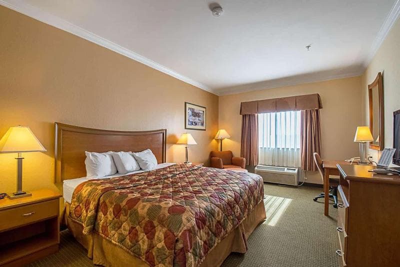 Days Inn By Wyndham Copperas Cove photo 1