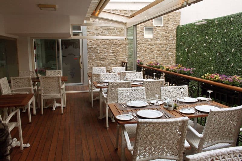 Nowy Efendi Hotel 4