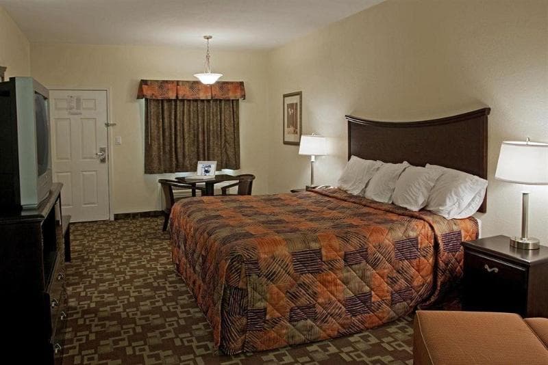 Americas Best Value Inn Byhalia 3