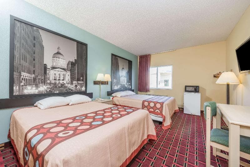 Super 8 By Wyndham Martinsville 4