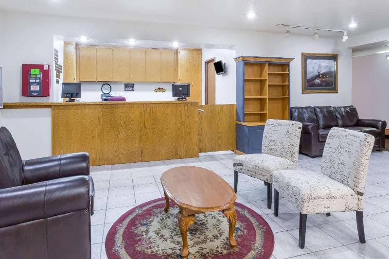 Super 8 by Wyndham Rexburg 5