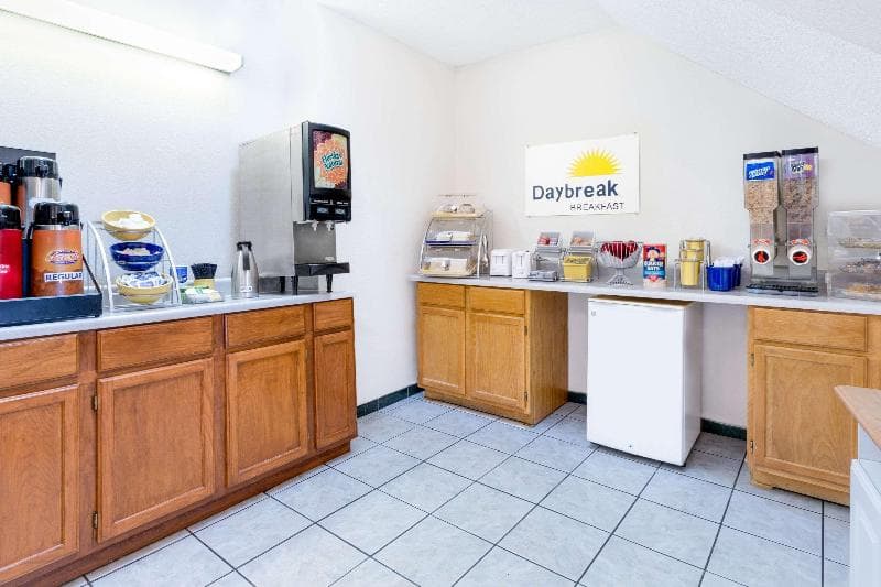 Days Inn By Wyndham Concordia 3