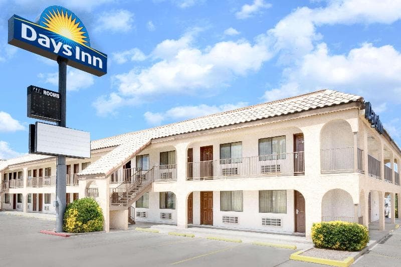 Days Inn by Wyndham Kingman East 4