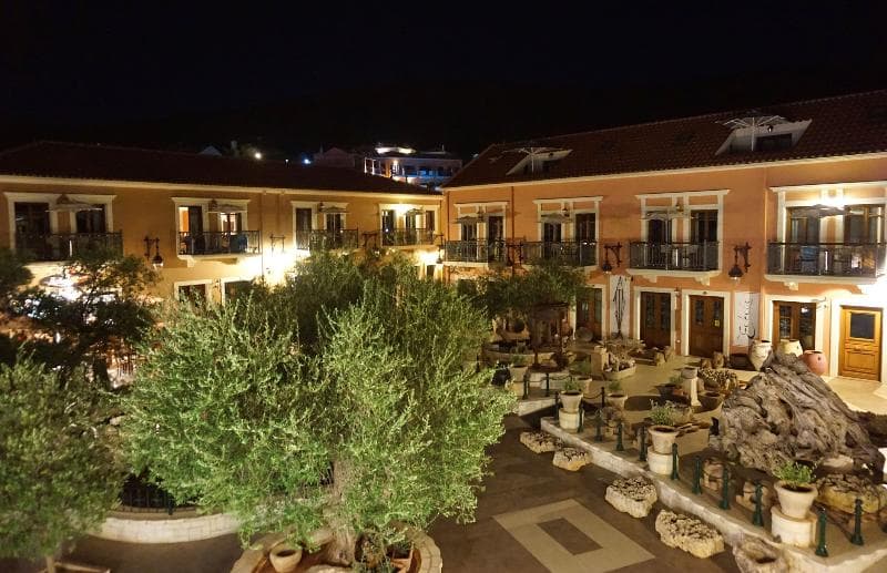 Balhambra Suites - Adults Only 4