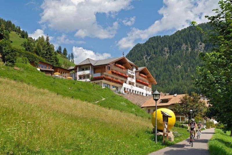 Interski 4