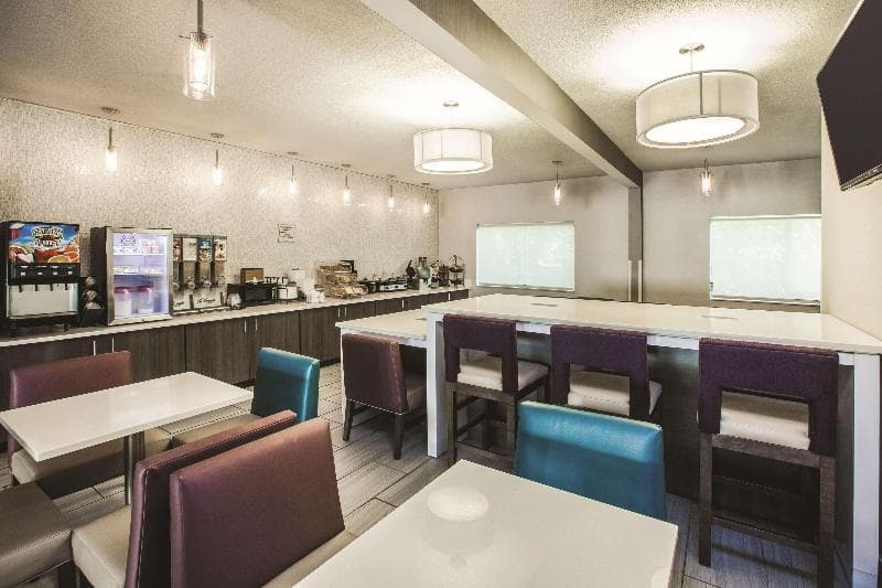La Quinta Inn by Wyndham Indianapolis North at Pyramids 3